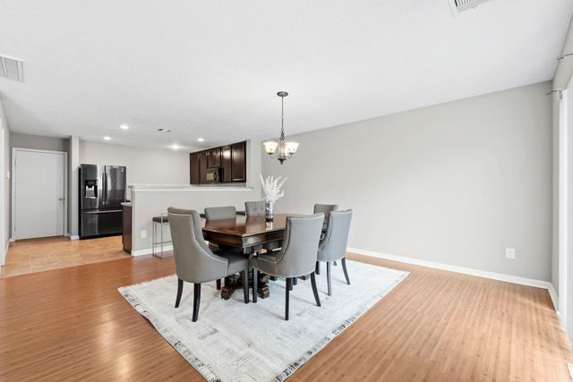 16606 Burnell Oaks Lane, Houston, TX 77090