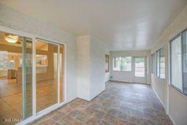 11001 W YUKON Drive, Peoria, AZ 85373