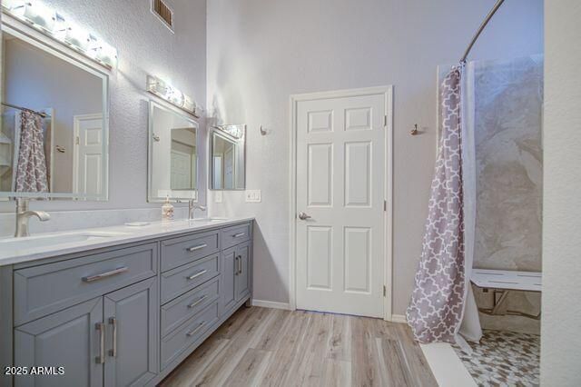 11001 W YUKON Drive, Peoria, AZ 85373