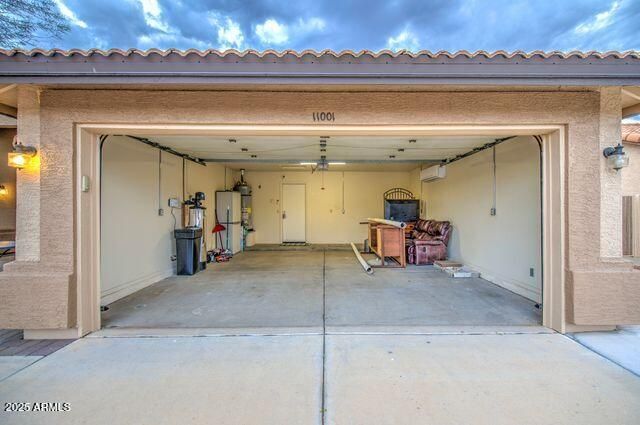 11001 W YUKON Drive, Peoria, AZ 85373