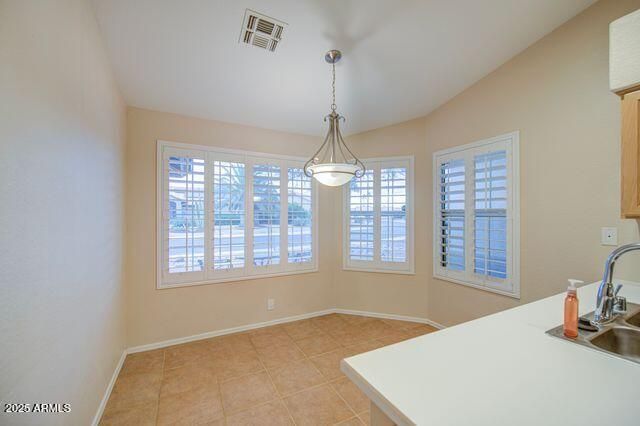 11001 W YUKON Drive, Peoria, AZ 85373