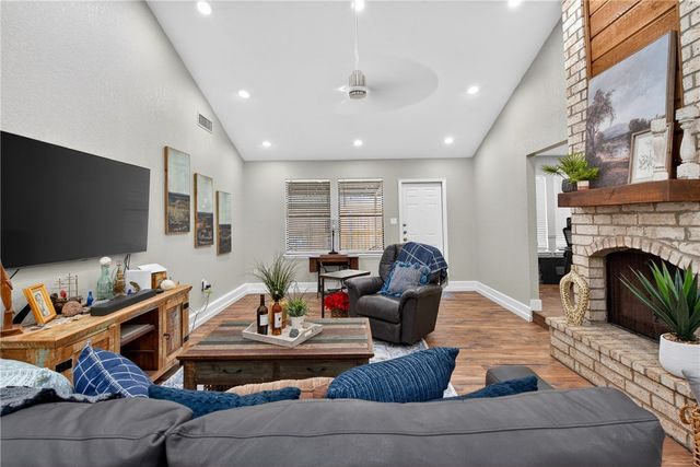 6214 Michaux Dr, Corpus Christi, TX 78414