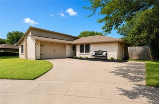 6214 Michaux Dr, Corpus Christi, TX 78414