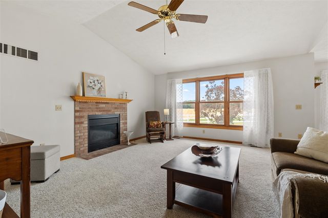 38347 Co Rd 374, Paw Paw, MI 49079