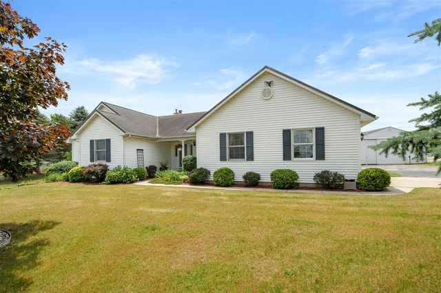 38347 Co Rd 374, Paw Paw, MI 49079