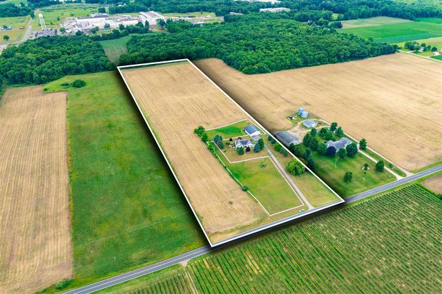 38347 Co Rd 374, Paw Paw, MI 49079