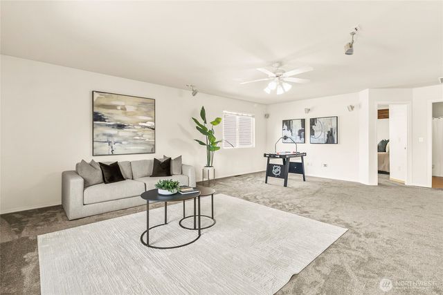 24106 236 Avenue SE, Maple Valley, WA 98038