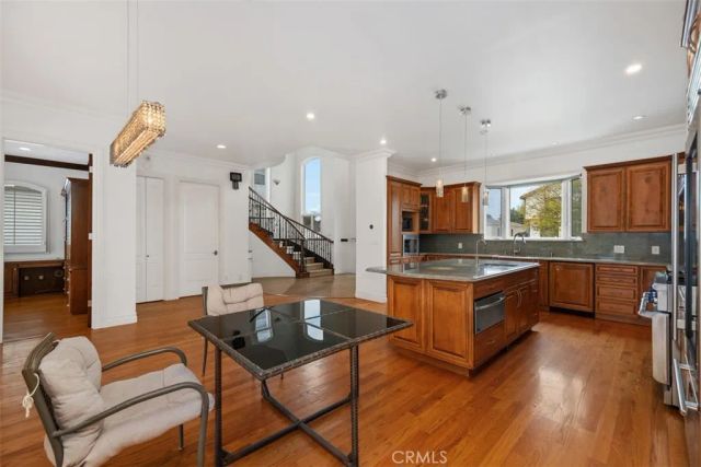 7822 Truxton, Los Angeles, CA 90045
