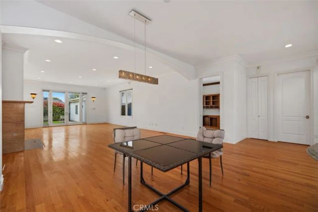 7822 Truxton, Los Angeles, CA 90045
