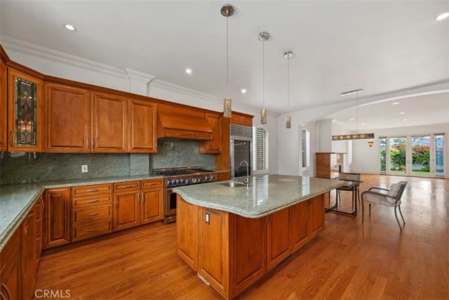 7822 Truxton, Los Angeles, CA 90045