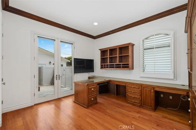 7822 Truxton, Los Angeles, CA 90045