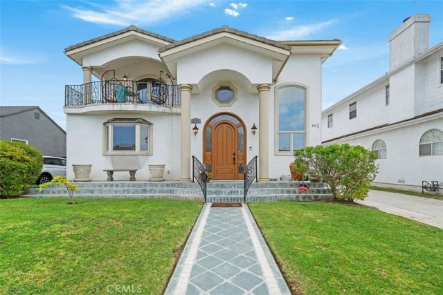 7822 Truxton, Los Angeles, CA 90045