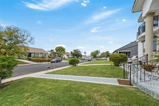7822 Truxton, Los Angeles, CA 90045