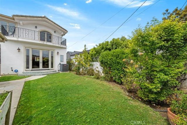 7822 Truxton, Los Angeles, CA 90045