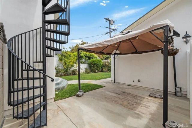 7822 Truxton, Los Angeles, CA 90045