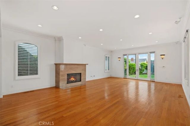 7822 Truxton, Los Angeles, CA 90045