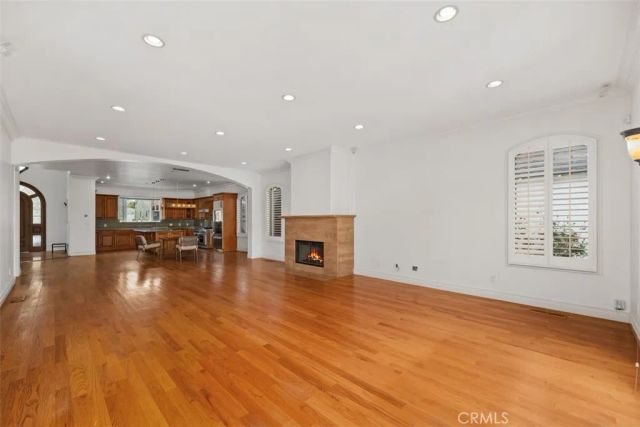 7822 Truxton, Los Angeles, CA 90045