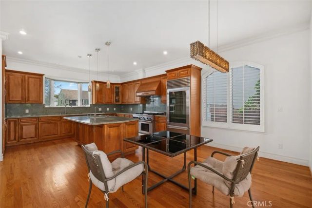 7822 Truxton, Los Angeles, CA 90045