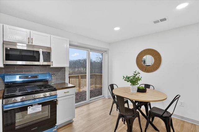 9780 Courtland Drive NE, Rockford, MI 49341