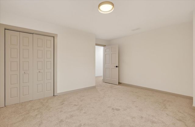 9780 Courtland Drive NE, Rockford, MI 49341