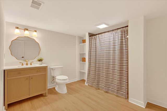 9780 Courtland Drive NE, Rockford, MI 49341