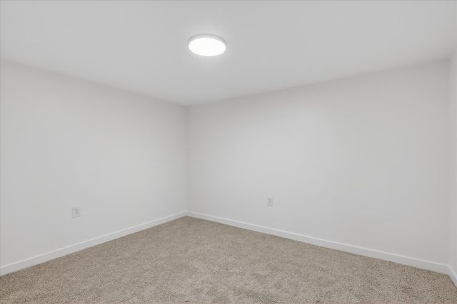 9780 Courtland Drive NE, Rockford, MI 49341