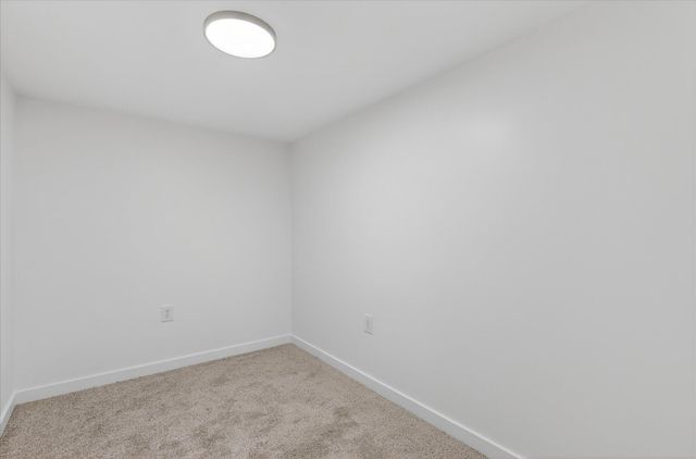 9780 Courtland Drive NE, Rockford, MI 49341