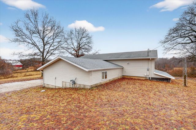 9780 Courtland Drive NE, Rockford, MI 49341