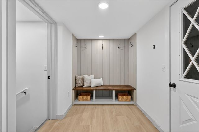 9780 Courtland Drive NE, Rockford, MI 49341