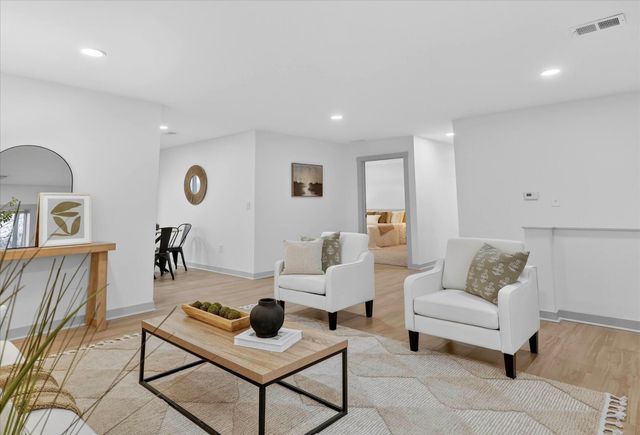 9780 Courtland Drive NE, Rockford, MI 49341