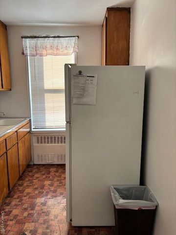 20910 41st Ave Apt 2E, New York City, NY 11361