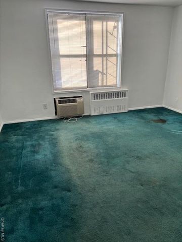 20910 41st Ave Apt 2E, New York City, NY 11361