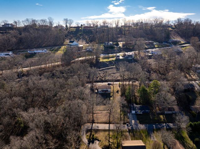 301 Dempsey Lane, Rossville, GA 30741