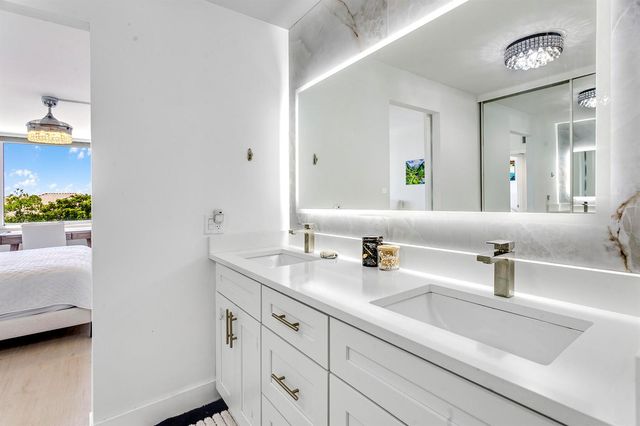 3912 S Ocean Boulevard 404, Highland Beach, FL 33487