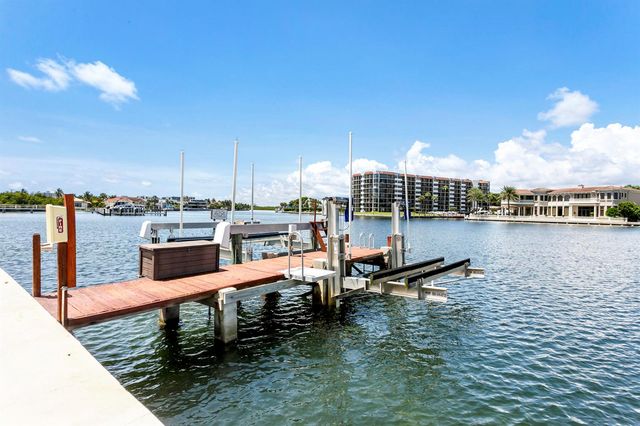 3912 S Ocean Boulevard 404, Highland Beach, FL 33487
