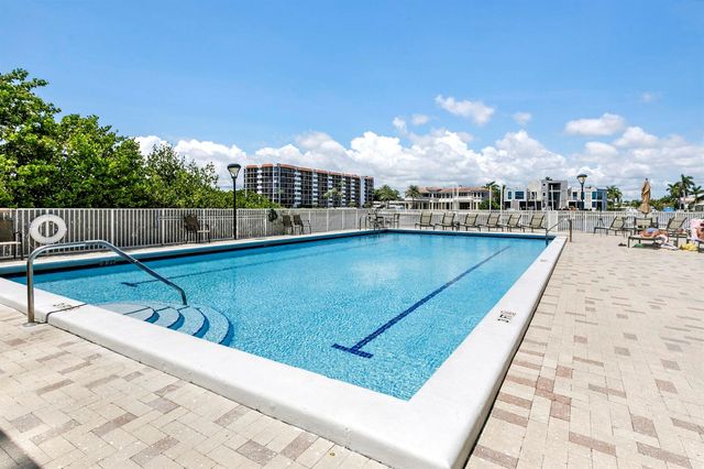 3912 S Ocean Boulevard 404, Highland Beach, FL 33487