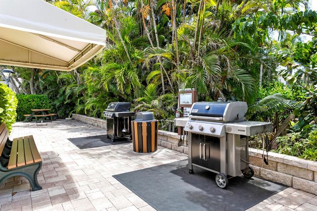 3912 S Ocean Boulevard 404, Highland Beach, FL 33487
