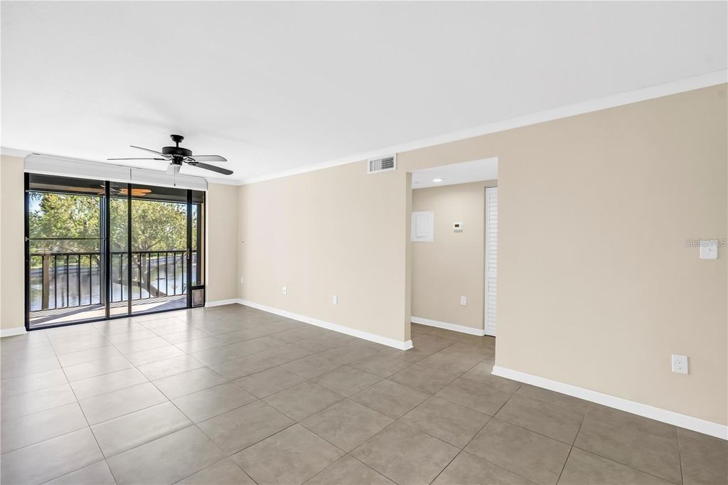 1320 PASADENA AVENUE S 203, South Pasadena, FL 33707