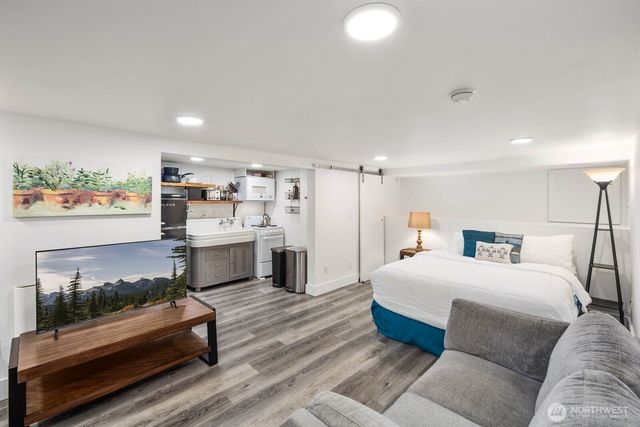 5240 39th Avenue S, Seattle, WA 98118