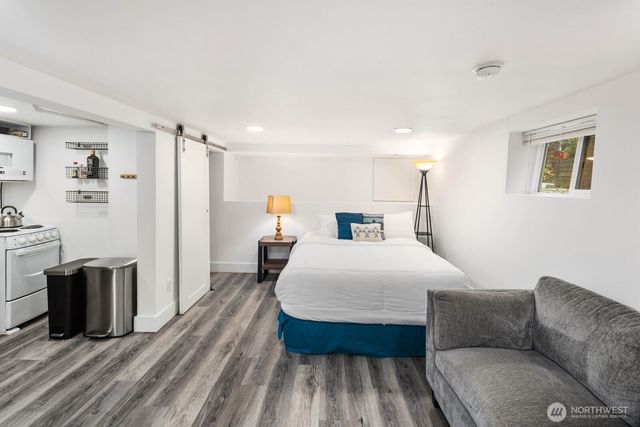 5240 39th Avenue S, Seattle, WA 98118