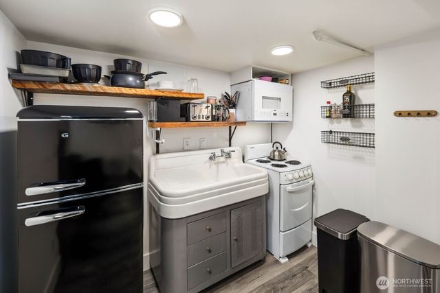 5240 39th Avenue S, Seattle, WA 98118