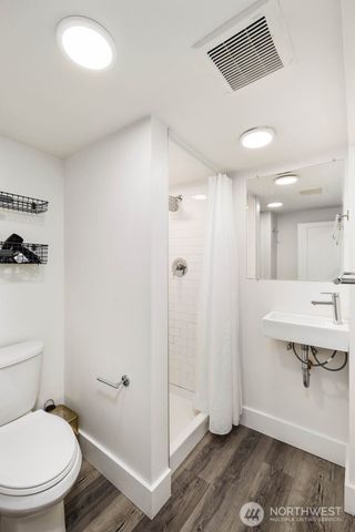 5240 39th Avenue S, Seattle, WA 98118