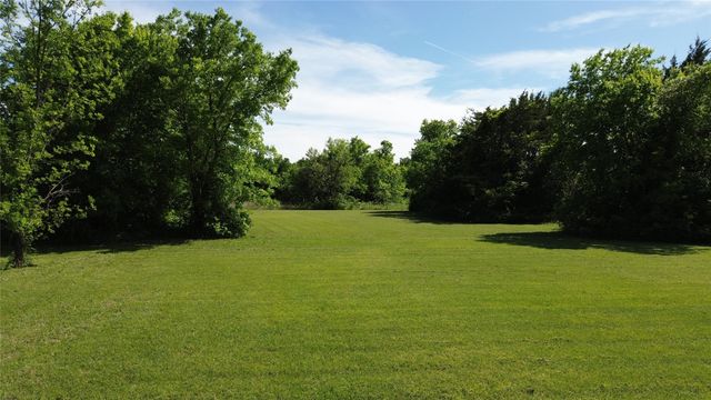 700,704,708 Chalk Hill Drive, Desoto, TX 75115