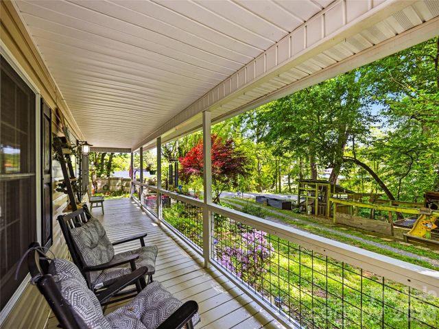 103 Old US 19 23 Highway, Candler, NC 28715