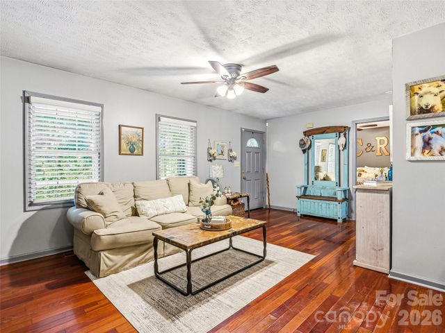 103 Old US 19 23 Highway, Candler, NC 28715