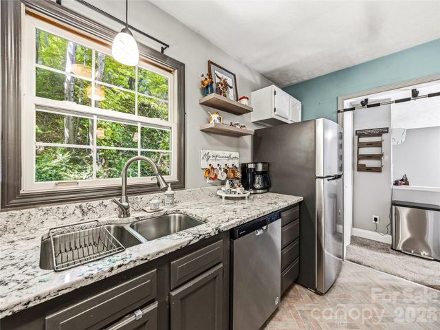103 Old US 19 23 Highway, Candler, NC 28715
