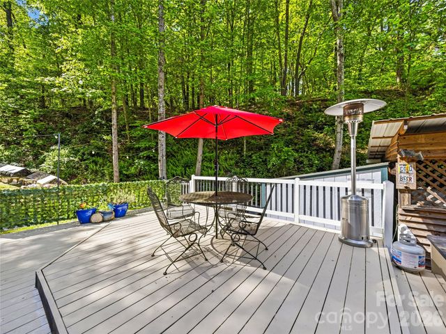 103 Old US 19 23 Highway, Candler, NC 28715