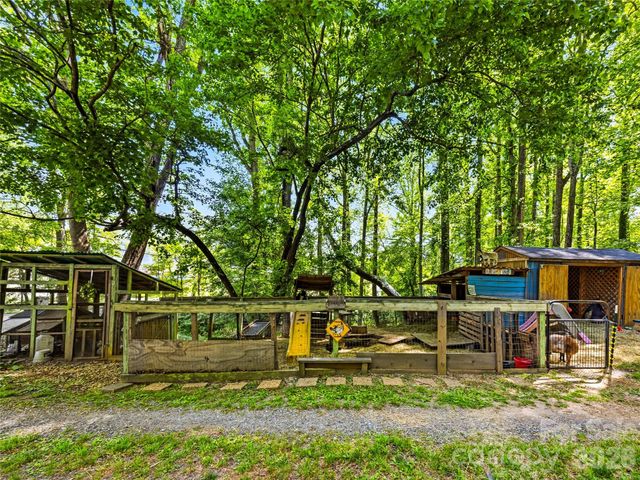 103 Old US 19 23 Highway, Candler, NC 28715