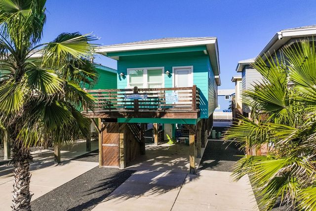 1924 S 11th St 2, Port Aransas, TX 78373