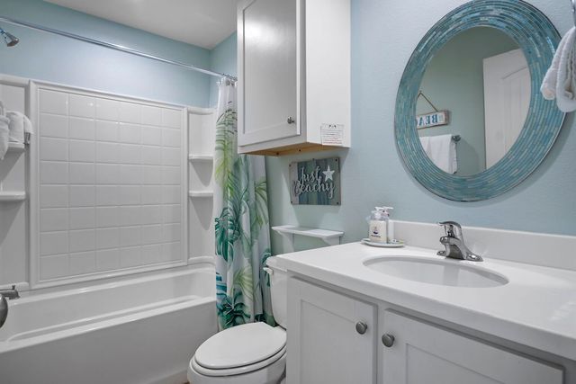 1924 S 11th St 2, Port Aransas, TX 78373